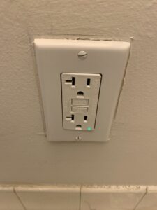 GFI Plug Replacement in Kettering